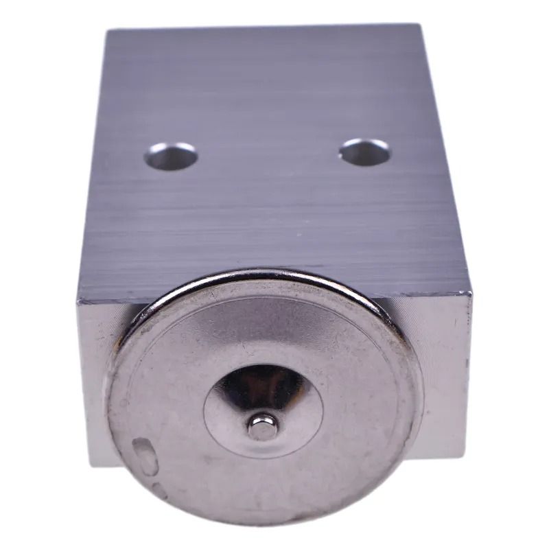 Expansion Valve 1911505422 for Takeuchi Excavator TB135 TB138FR TB145 TB175 TB180FR Loader TL10 TL12 TL130 TL150 TL220