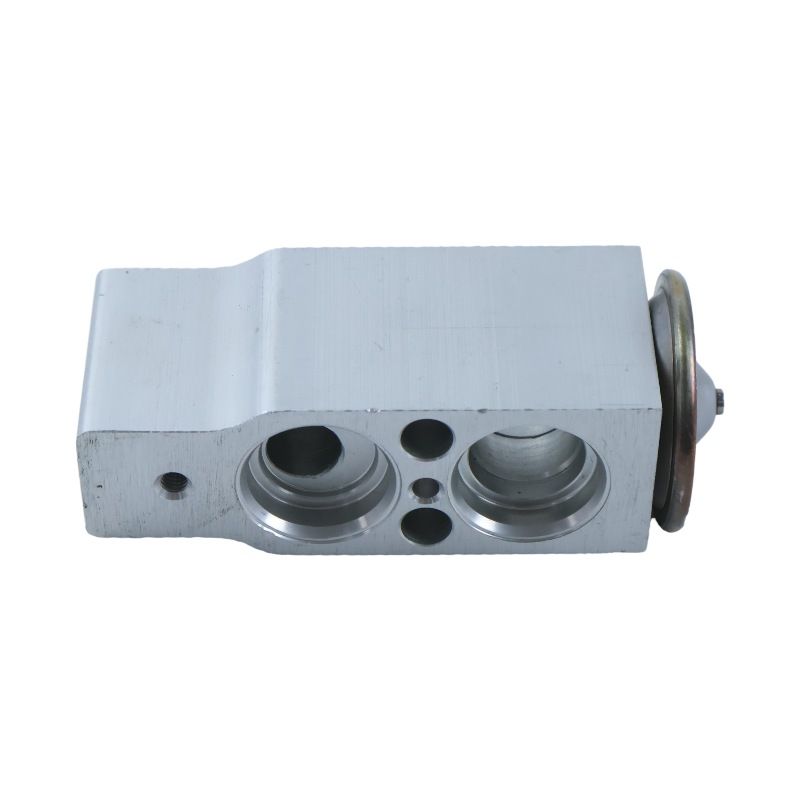 Expansion Valve 82002793 87529495 for CASE Tractor Farmall 105N 75N 85N JX100U JX1060C Loader 521F 621E 621F 721E 921F