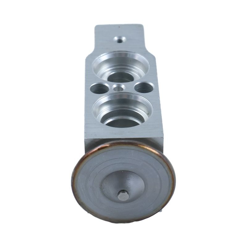 Expansion Valve 82002793 87529495 for CASE Tractor Farmall 105N 75N 85N JX100U JX1060C Loader 521F 621E 621F 721E 921F